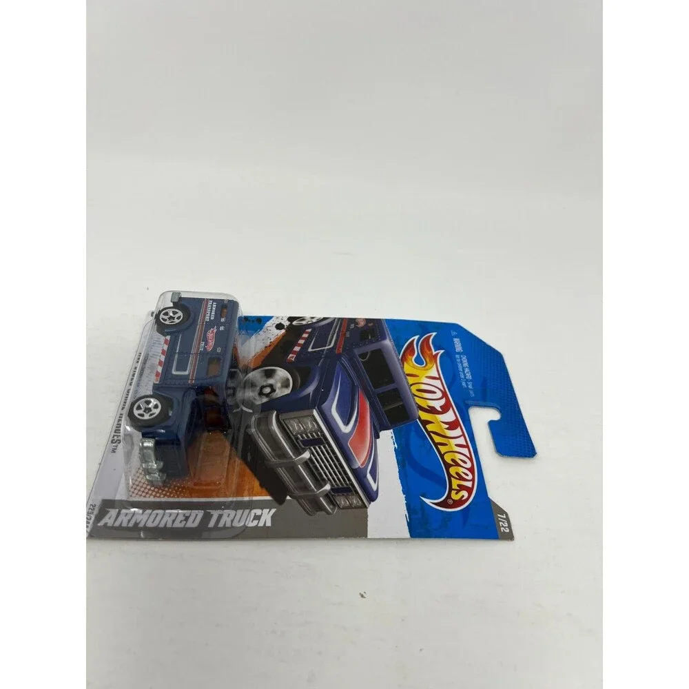 2011 Hot Wheels Armored Truck HW Video Game Heroes Die Cast #229/244